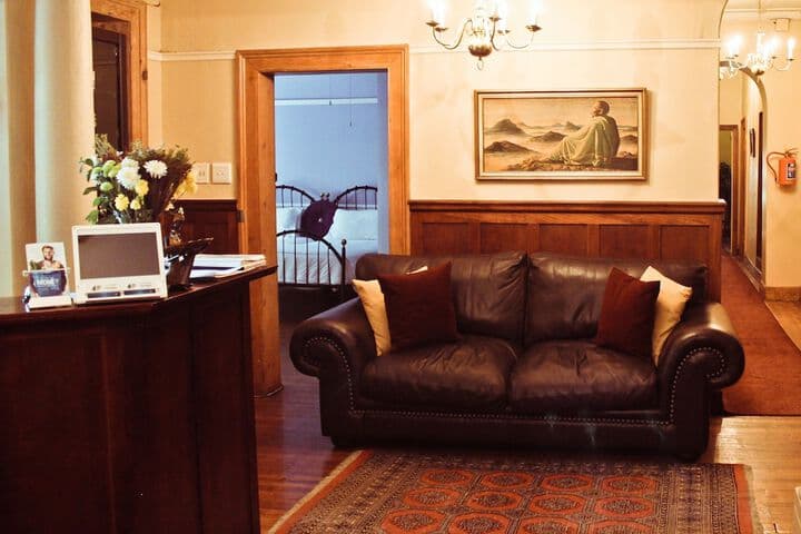 Mountain Manor Guest House & Executive Suites photo 3