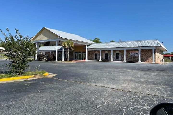 Orangeburg Inn & Suites photo 3