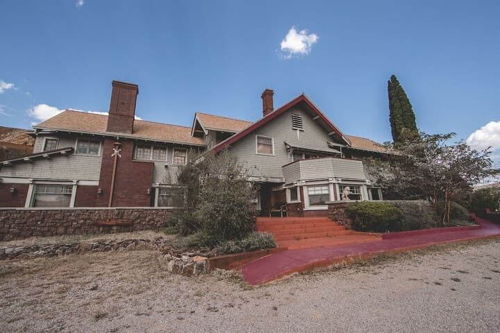 Greenway Manor photo 3