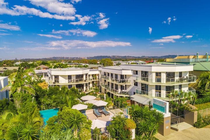 Bayview Beachfront Apartments in town right on the beach photo 4