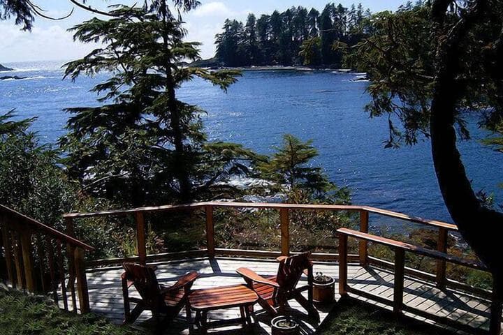 Reef Point Oceanfront B & B photo 2