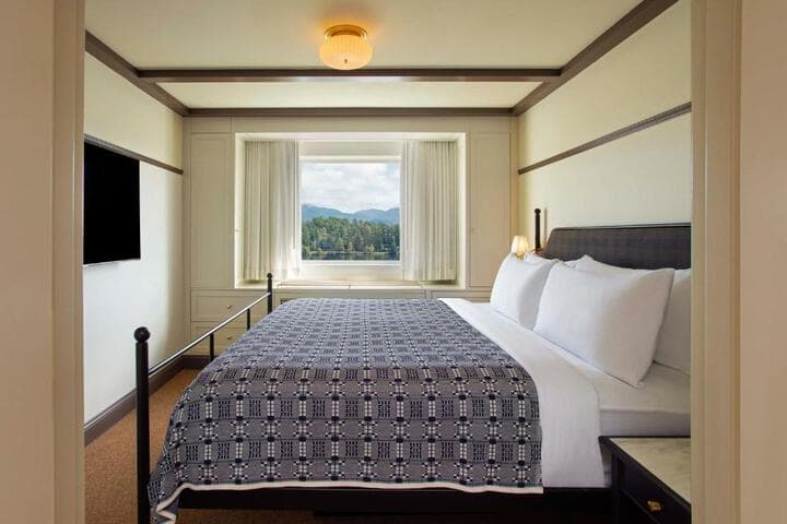 Grand Adirondack Hotel Lake Placid a Tribute Portfolio Hotel photo 4