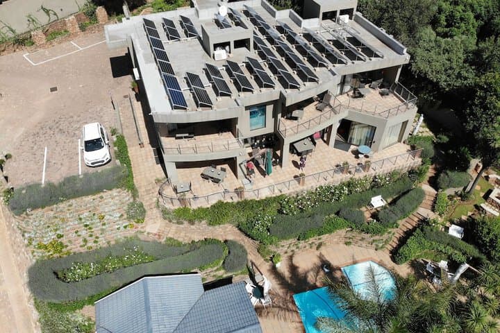 Over The Moon Guesthouse photo 4