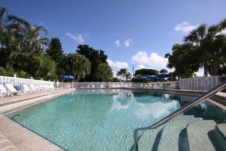 Gulfview Manor Resort photo 2