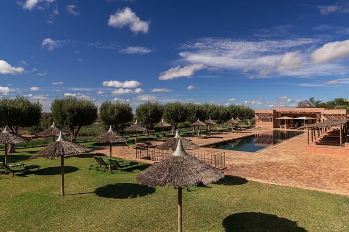 Oumnass destination view