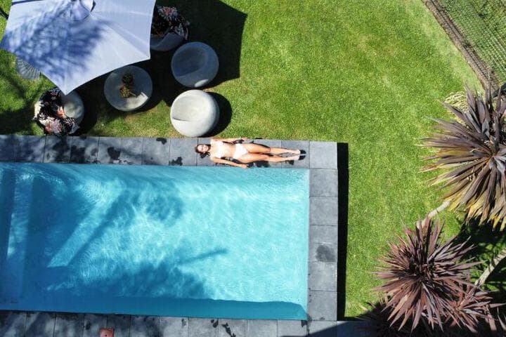 Sunshowers Plett photo 2