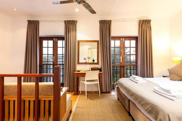 The Charles Cafe & Guesthouse photo 4