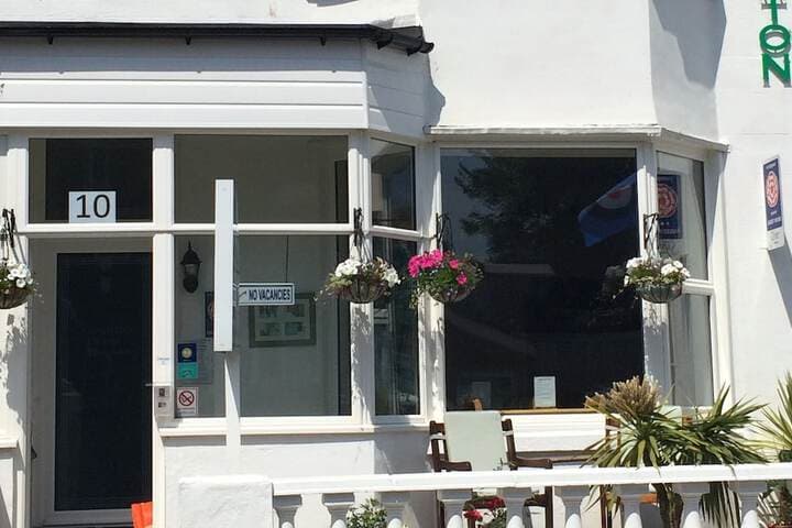 Carrington Guest House B&B photo 2