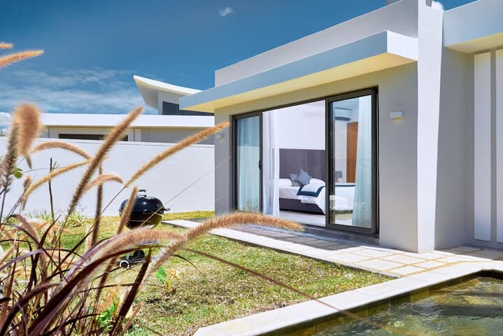 Corail Bleu Private Pool & Garden Villas by LOV photo 5