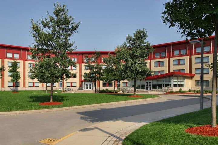 Residence & Conference Centre Oakville photo 3