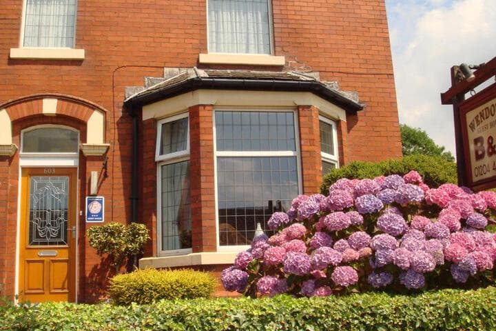 Wendover Guest House photo 2
