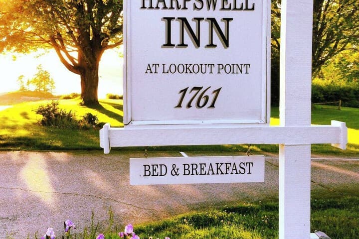 Harpswell Center destination view