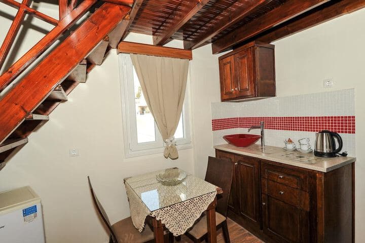 Asterolithos photo 4