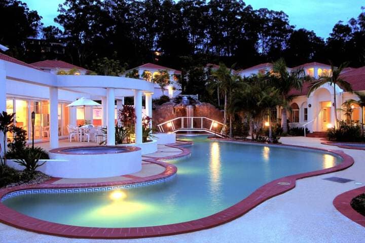 Royal Woods Resort photo 4