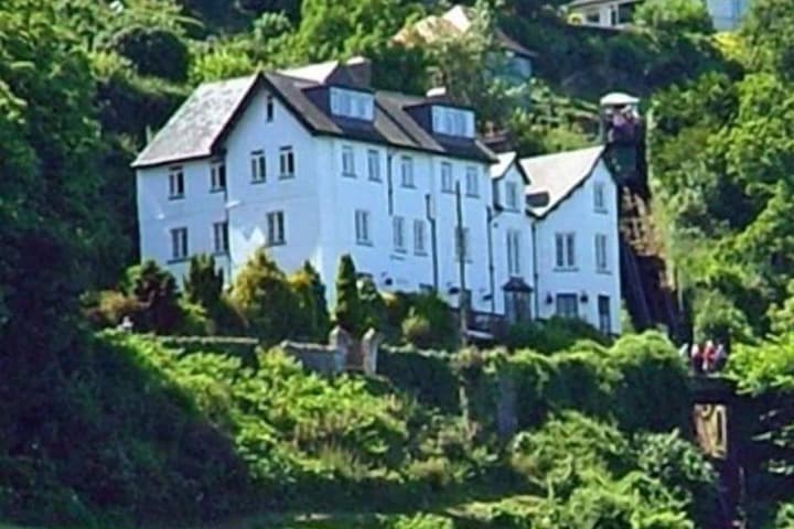Lee Abbey destination view