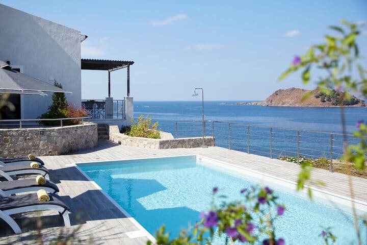Anaxos destination view