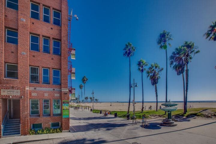 Venice Breeze Suites photo 2