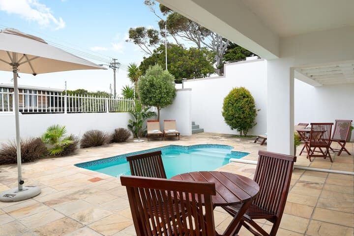 61 on Camps Bay photo 2