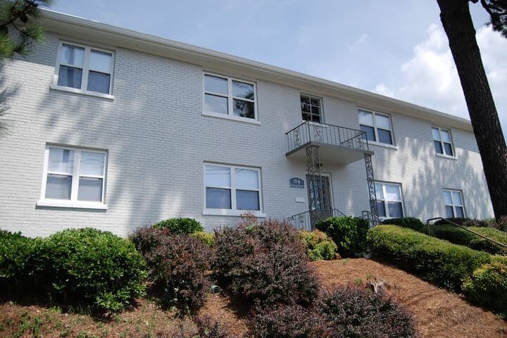 Brookwood Courtyard by BCA Furnished Apt photo 3