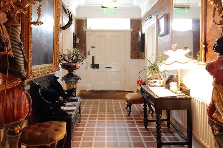 Charlemont House photo 3