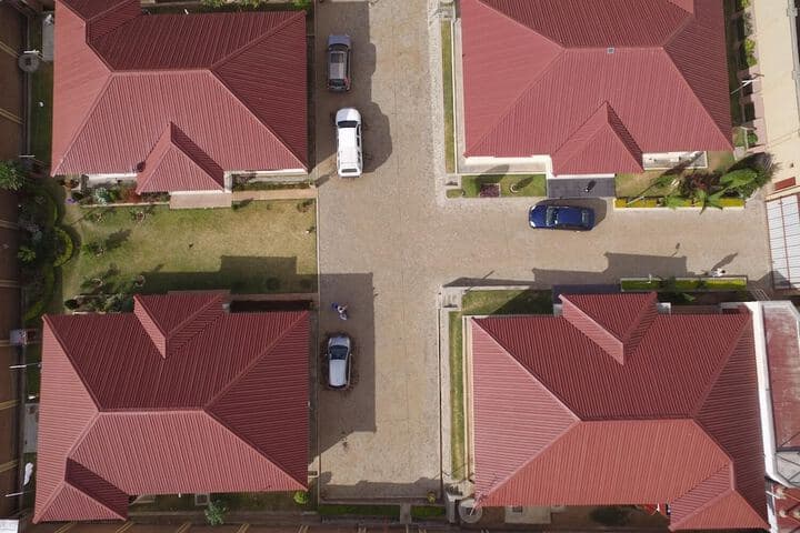Home Up Guest House photo 4