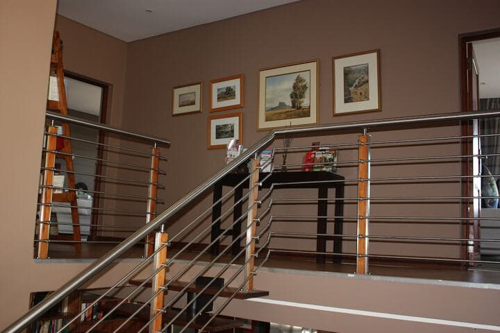 Over The Moon Guesthouse photo 3