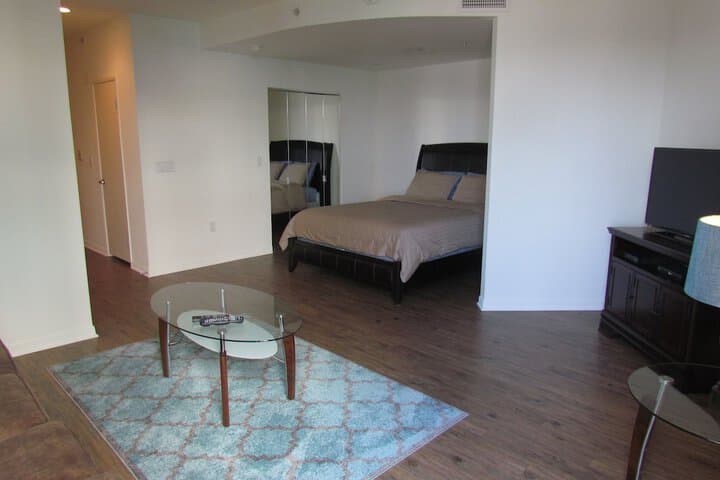 Romantic Studio with Bay View photo 4