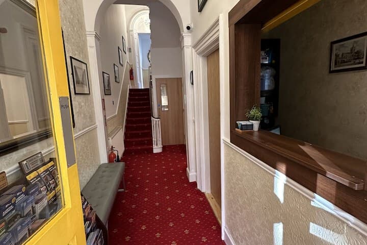Lyndon House photo 5