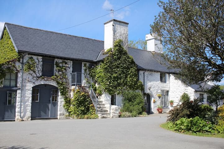 Dolgellau destination view