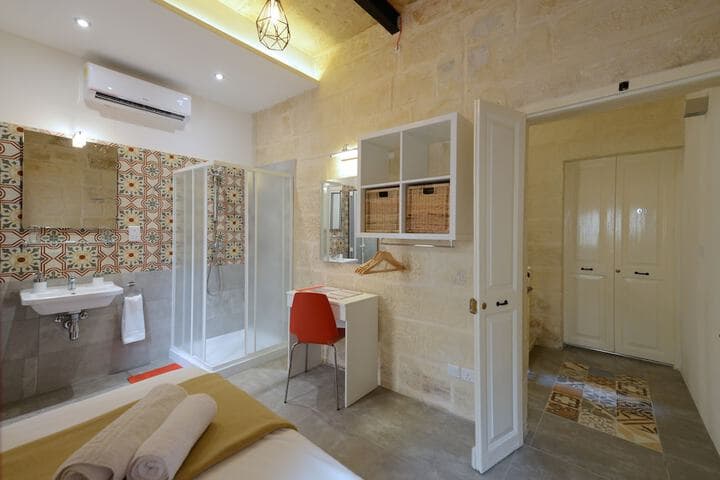 VBL Hostel – Adults only photo 4