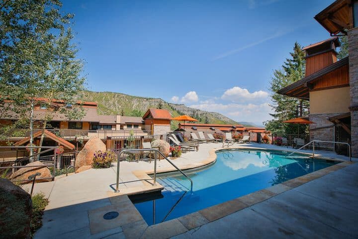 Travel scenery