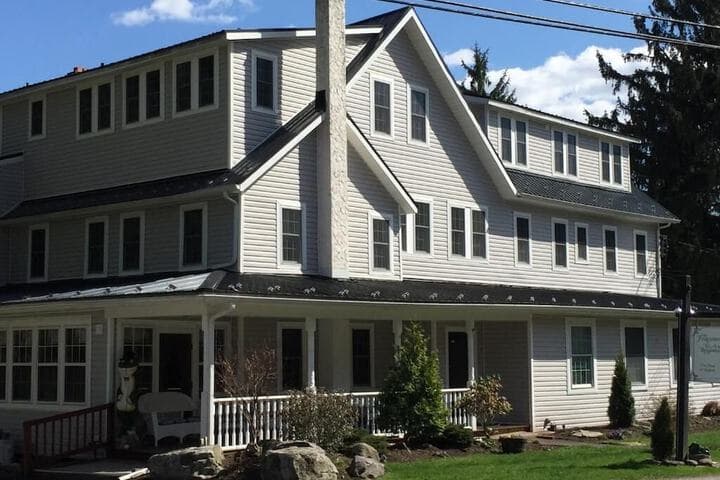 The Frogtown Inn photo 4