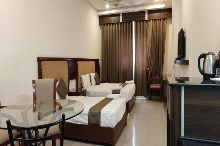 HOTEL REDLAS INN photo 1