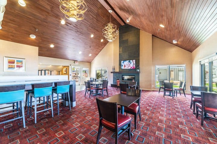 Metro Phoenix All Inclusive Living photo 3