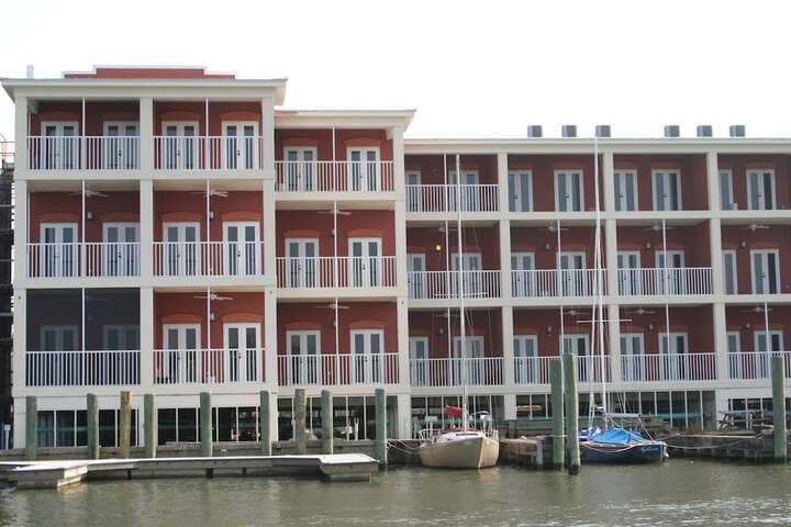 Water Street Hotel & Marina Ascend Hotel Collection photo 4