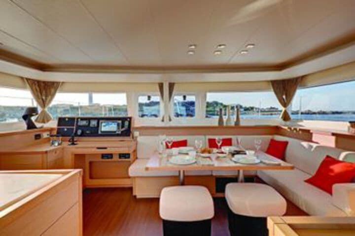 Catamarano Mauticat Boat & Breakfast photo 5
