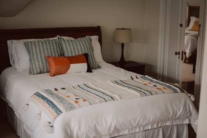 Hill Road Manor Bed & Breakfast photo 4