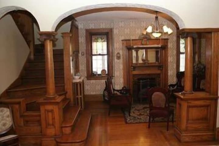 Wakamow Heights Bed & Breakfast photo 4