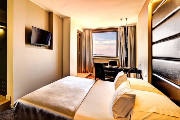 The View Luxury Rooms photo 5
