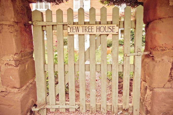 Yew Tree House photo 3
