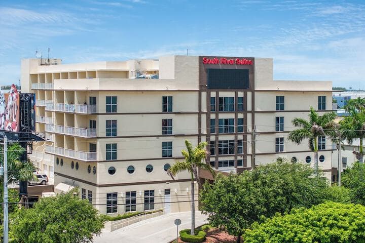 Hialeah Gardens destination view