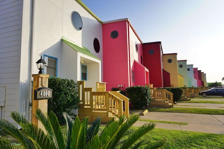 FOUR SEASONS on the gulf photo 2