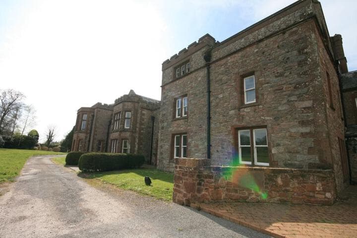 Irton Hall photo 3