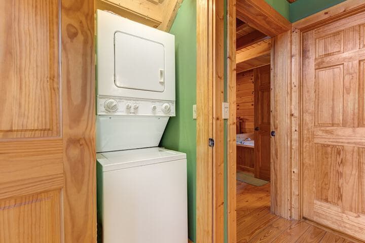 Dew South by Jackson Mountain Rentals photo 3