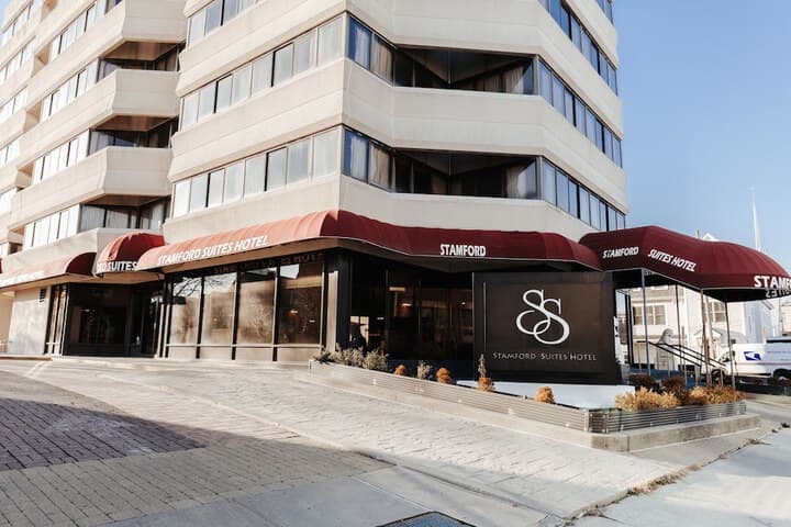 Stamford Suites photo 4