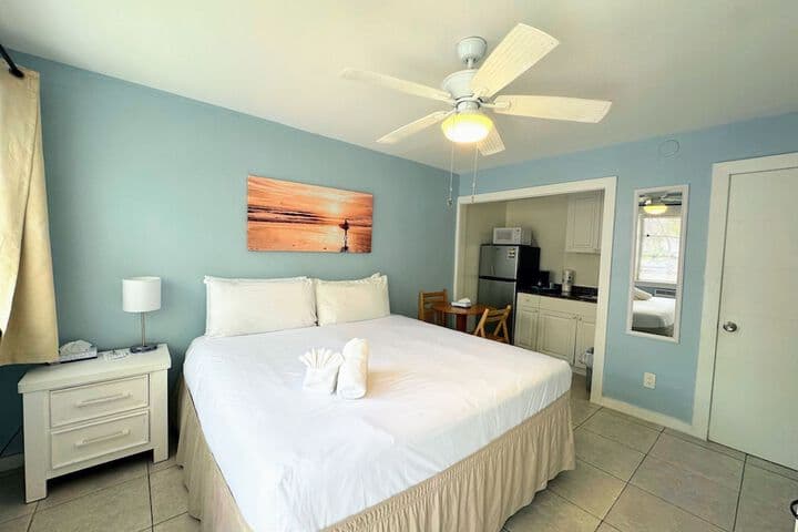 Hallandale Beach destination view