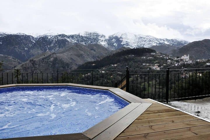 Lakkoi destination view