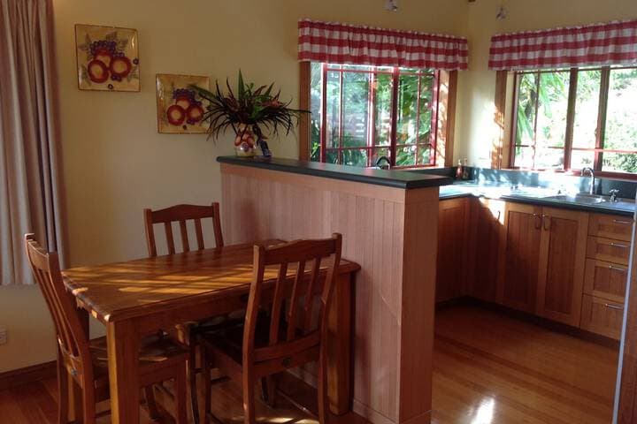 Jacaranda Park Holiday Cottages photo 5