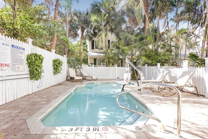 Weatherstation Inn photo 5