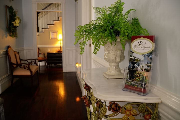 The Grand Magnolia Ballroom & Suites photo 3